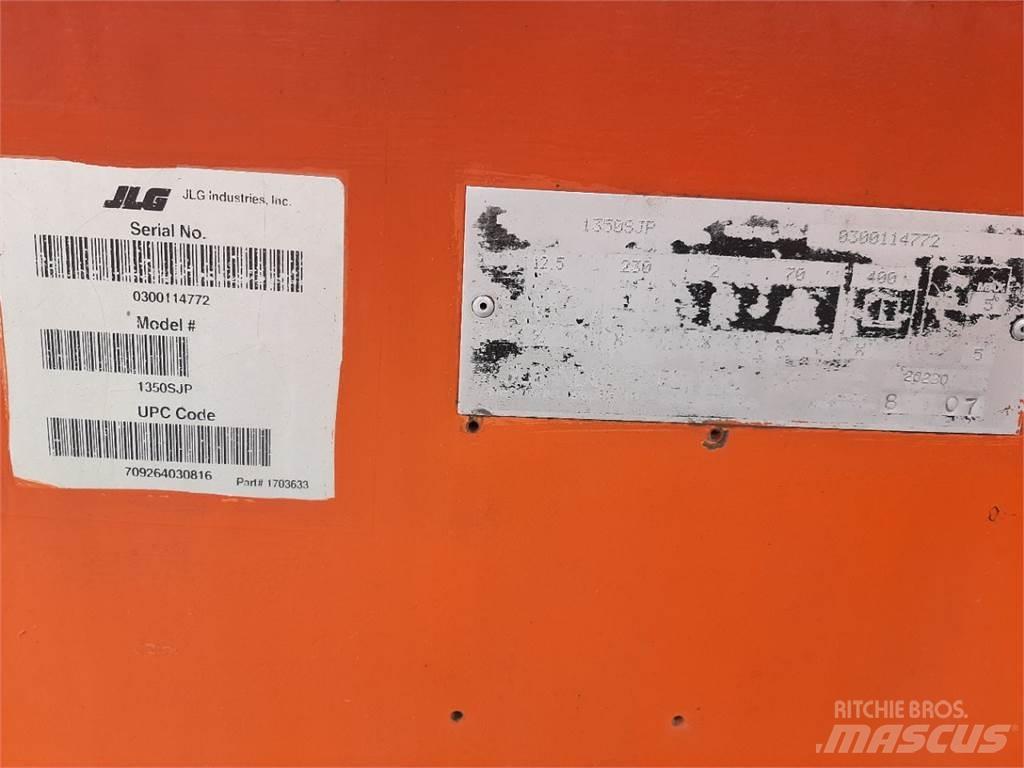 JLG 1350SJP Nacelles télescopiques