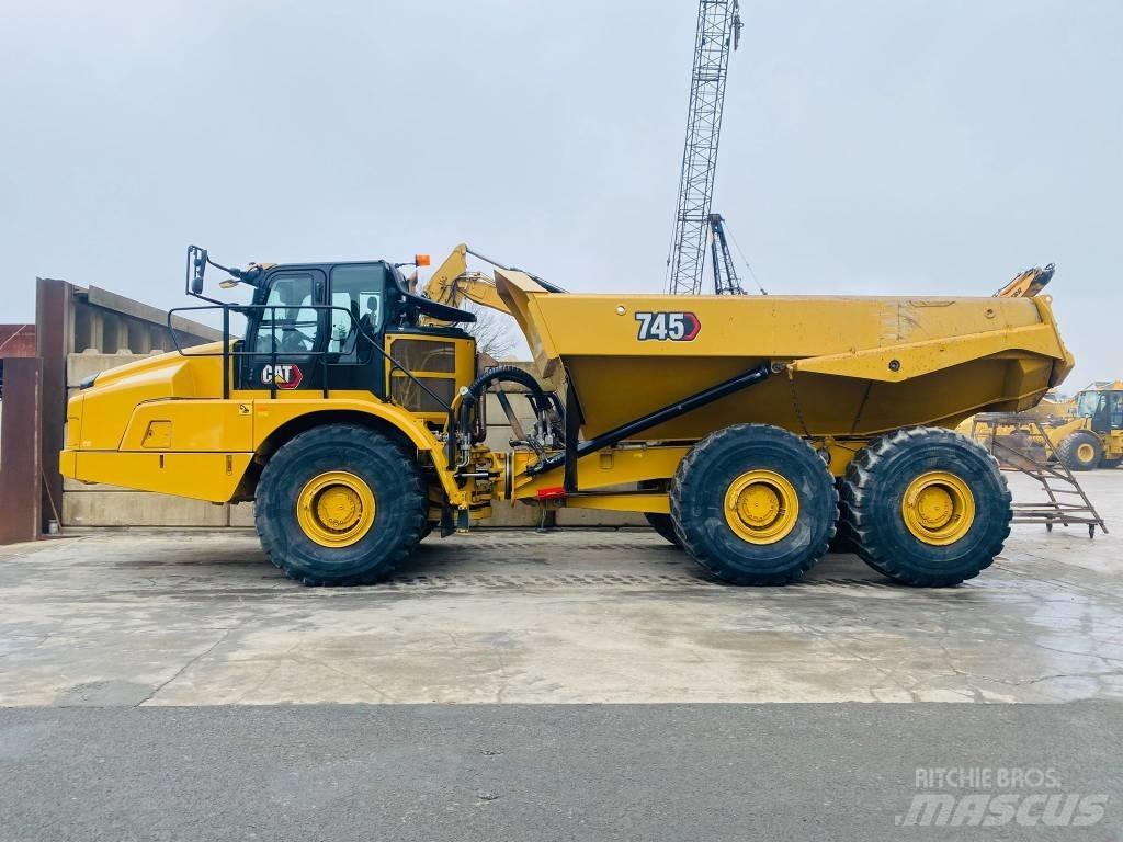 CAT 745 Tombereau articulé