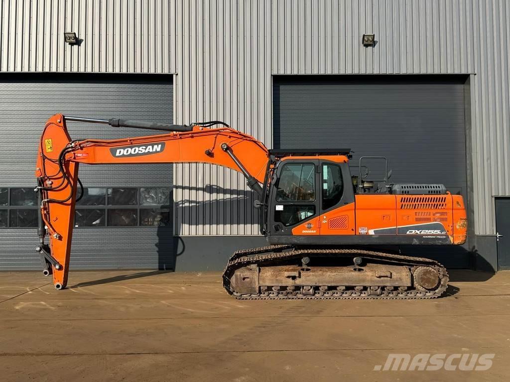 Doosan DX255NLC-5 Pelle sur chenilles