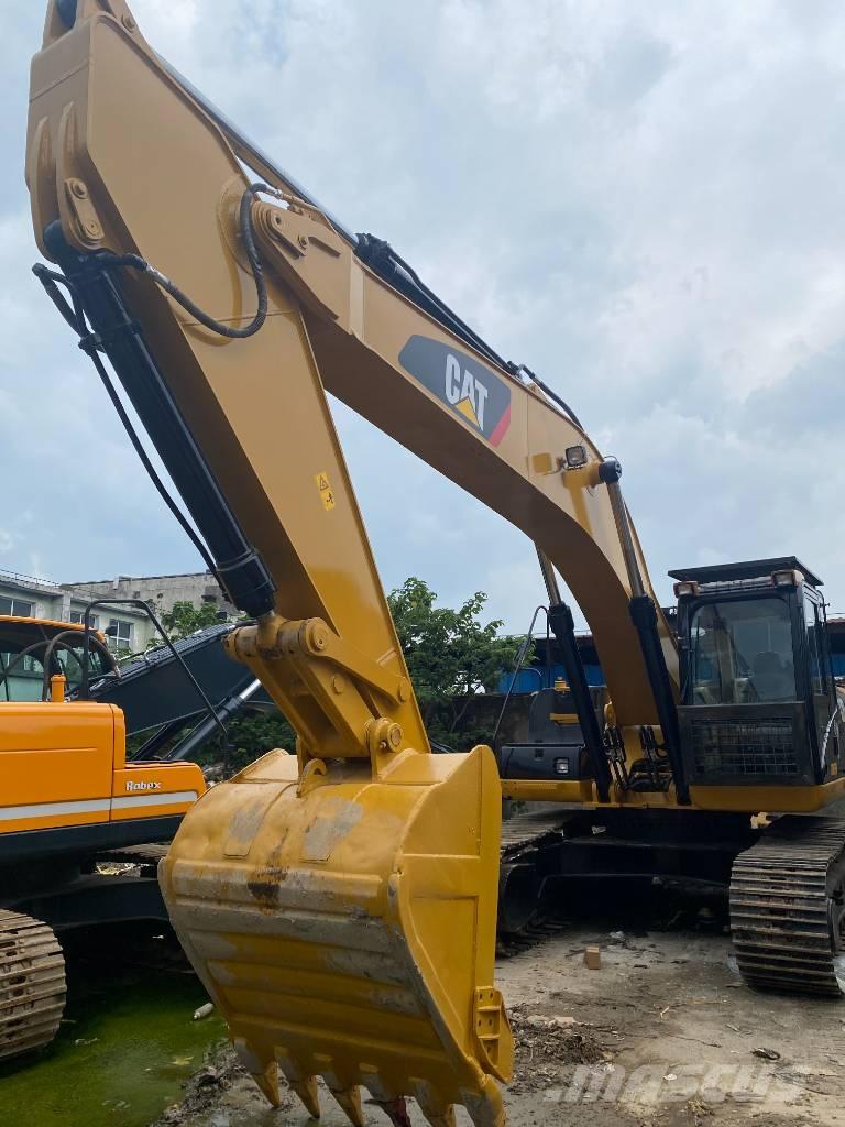 CAT 330 D Pelle sur chenilles