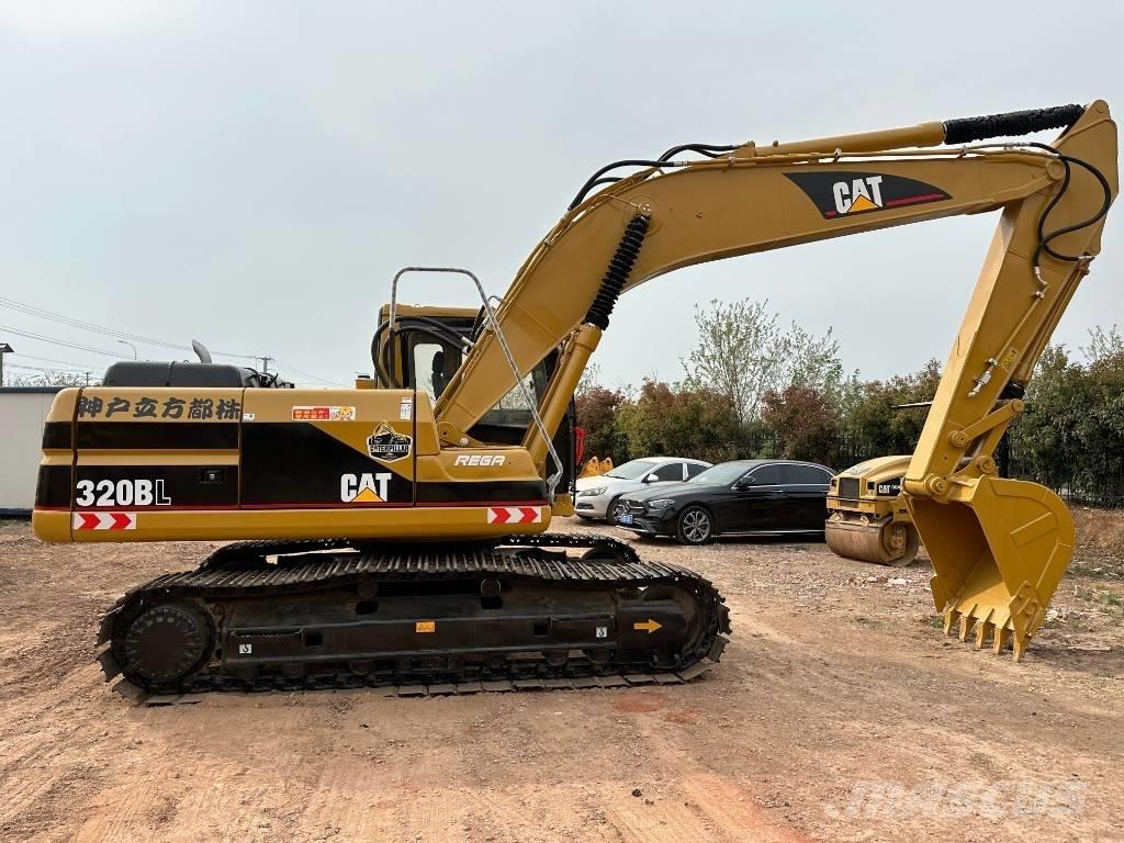 CAT 320B Pelle sur chenilles