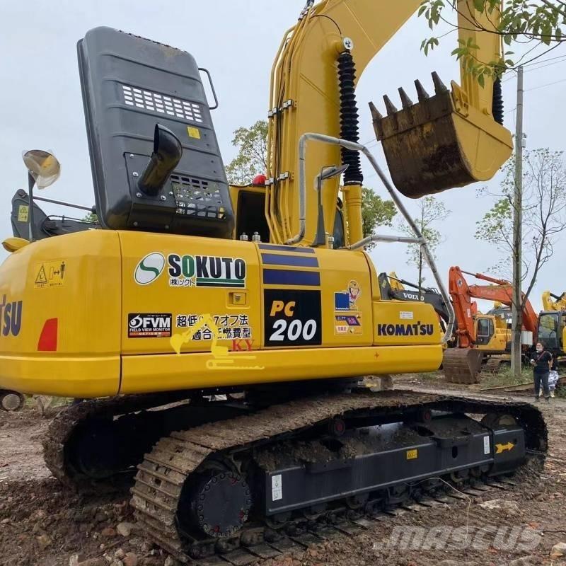 Komatsu PC 200 Pelle sur chenilles