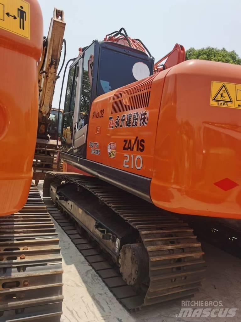 Hitachi ZX 210 Pelle sur chenilles