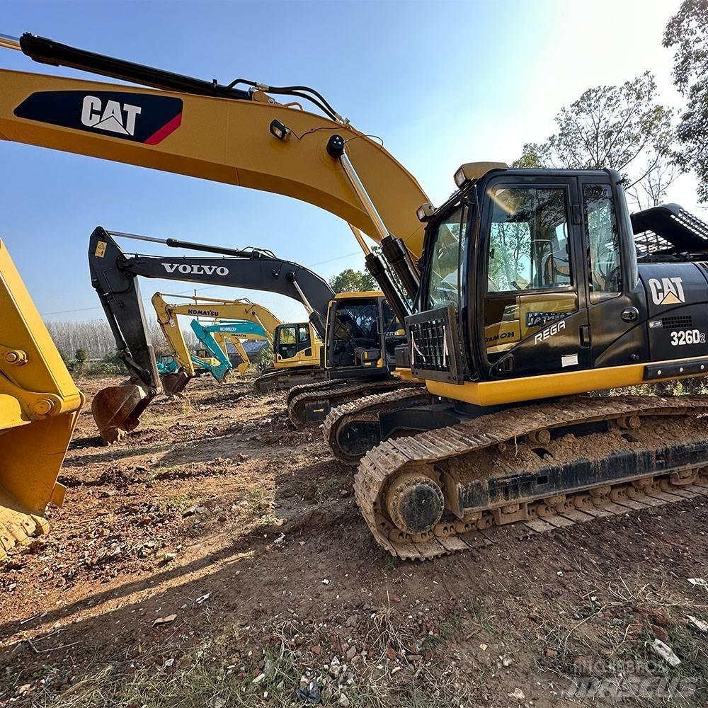 CAT 326D Pelle sur chenilles