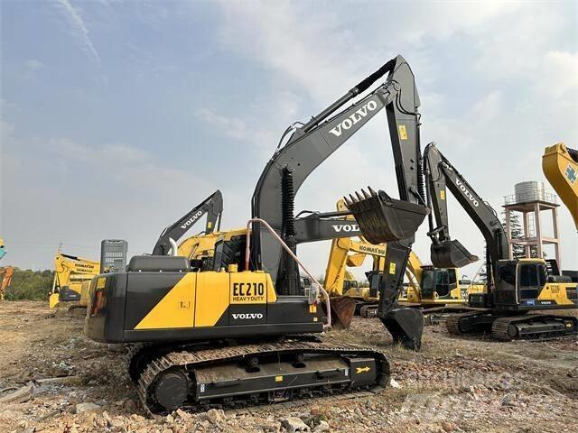 Volvo EC210 Pelle sur chenilles