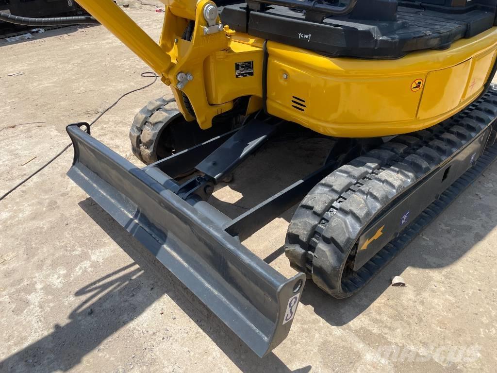 Komatsu PC 20 MR Mini pelle < 7t