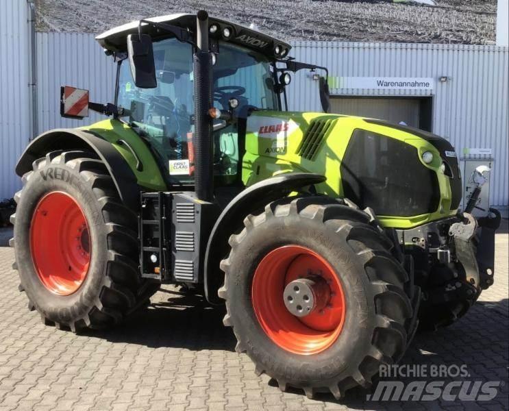 CLAAS AXION 850 Tracteur