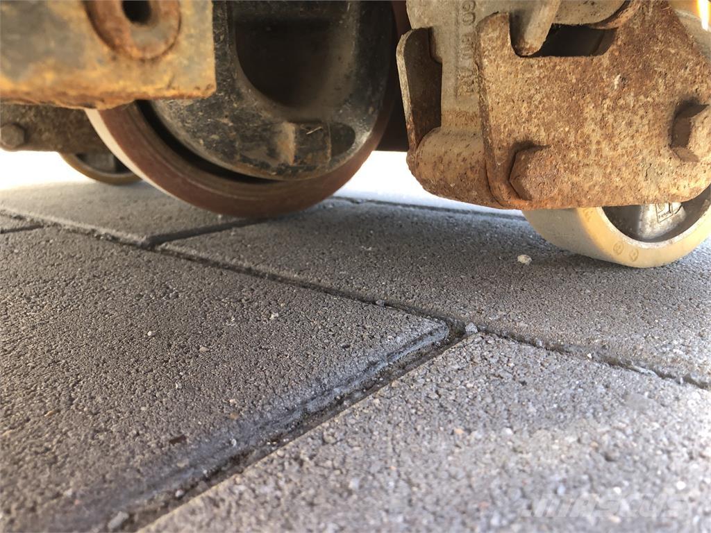 Linde T16 Gerbeur accompagnant