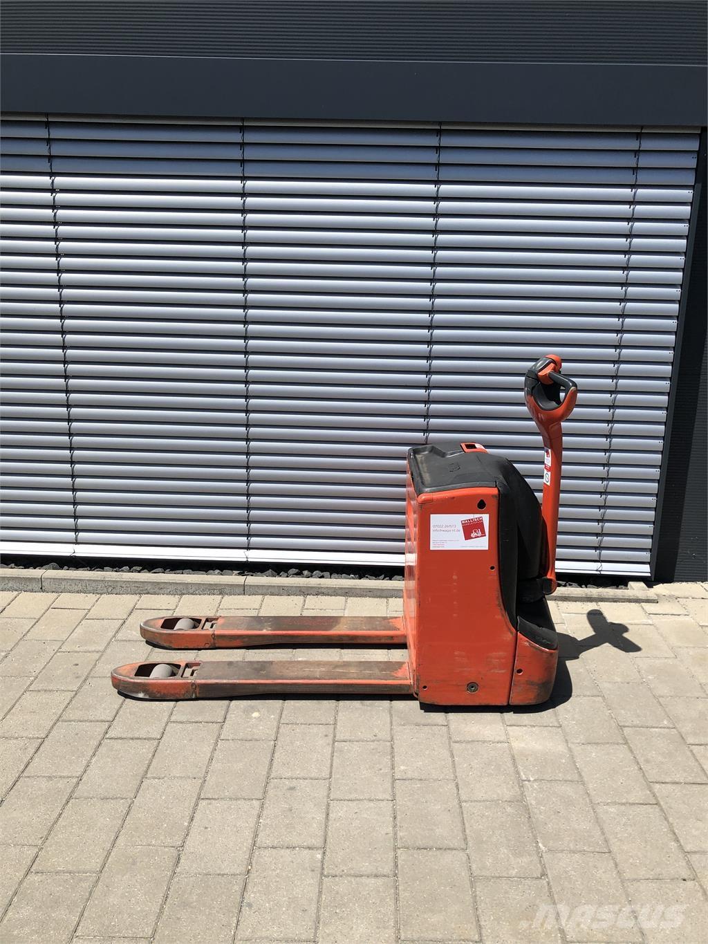 Linde T16 Gerbeur accompagnant