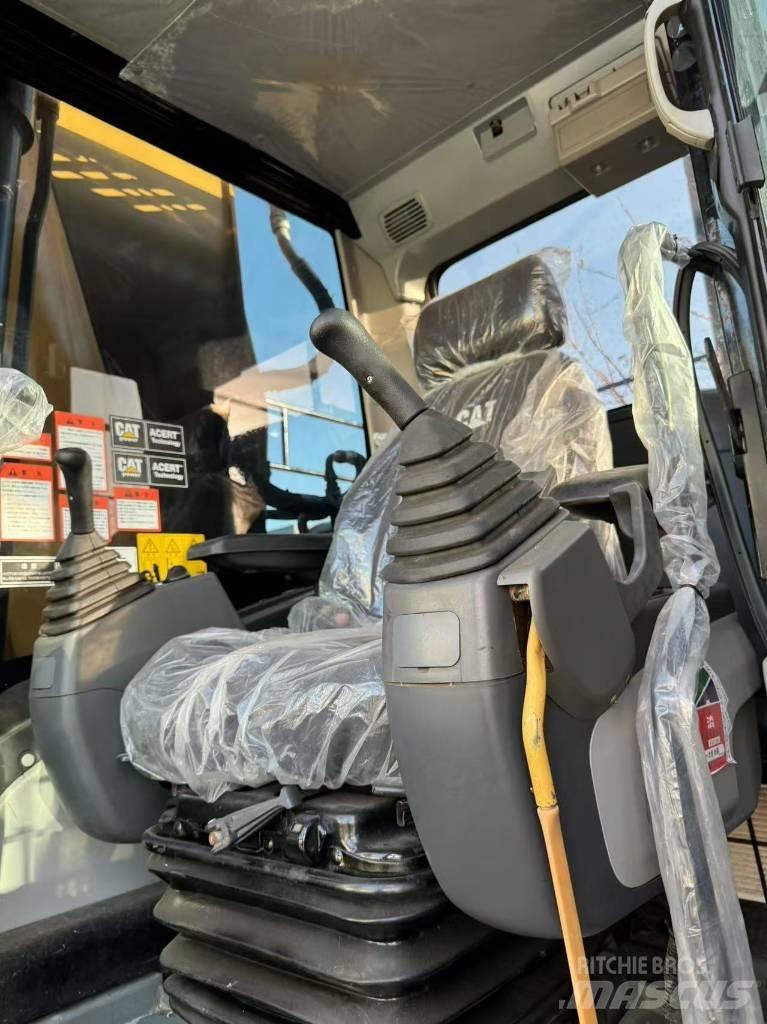 CAT 325D Pelle sur chenilles