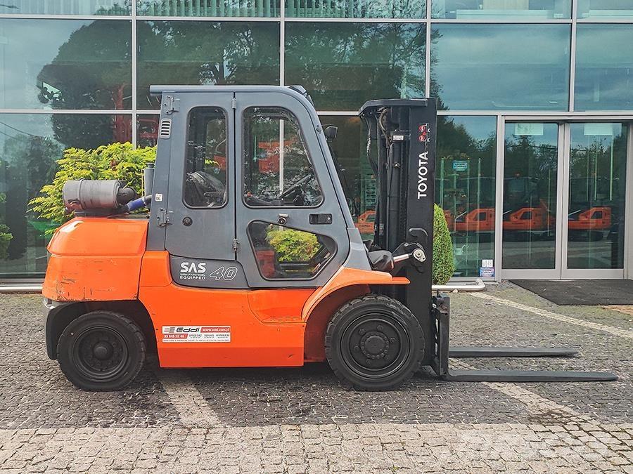 Toyota 02-7FD35 Chariots diesel