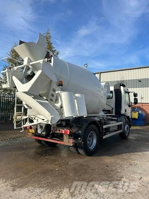 DAF LF 280 Camion malaxeur