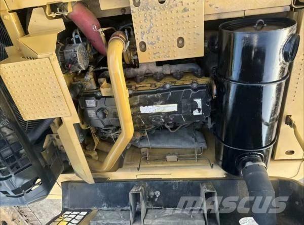 CAT 330 D Pelle sur chenilles