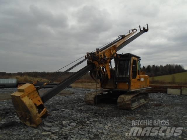 John Deere 200 LC Ebrancheuses