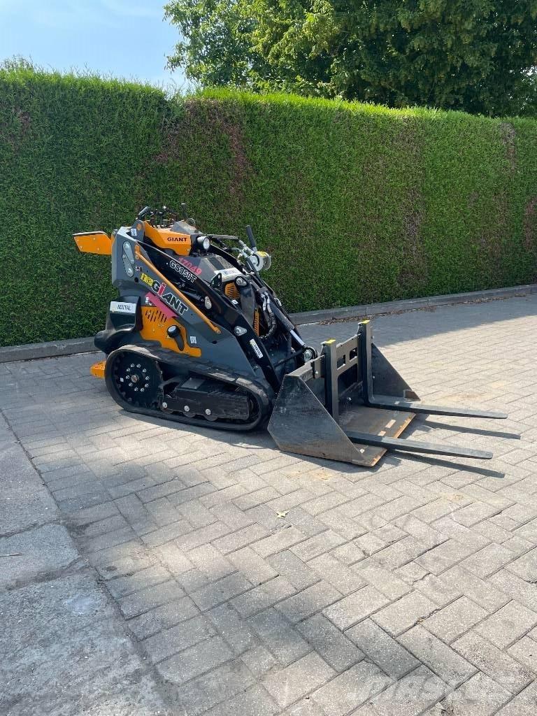 GiANT GS 950 T Mini chargeuse