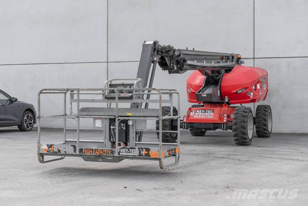 Manitou 220 TJ+ Nacelles articulées