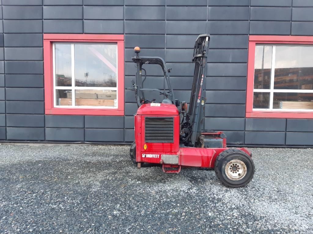 Moffett M5 25.3 Autres Chariots élévateurs