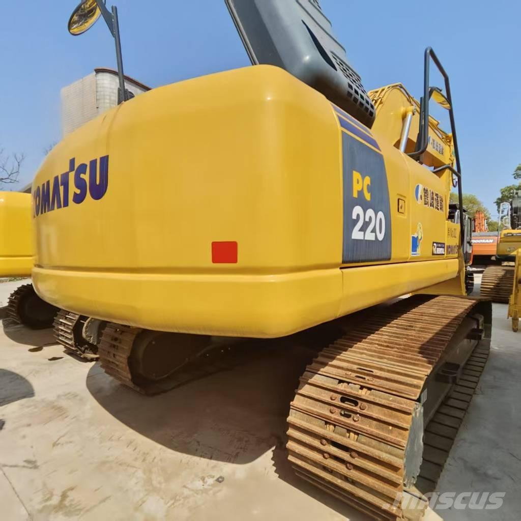 Komatsu PC 220 Pelle sur chenilles