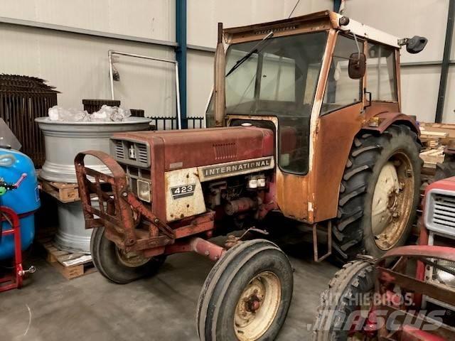 International 423 Tracteur