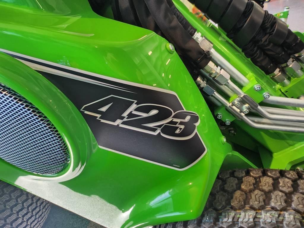 Avant 423 Chargeuse compacte