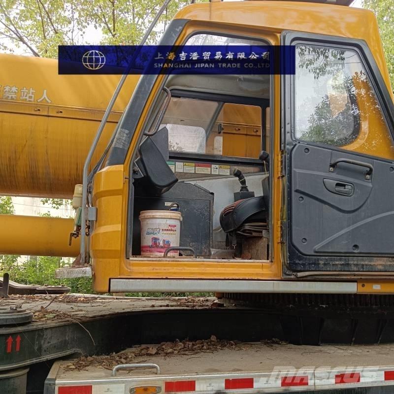 Sany STC 1000A Grues tout terrain