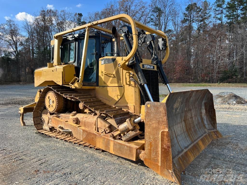 CAT D 6 T XL Bouteurs sur chenilles