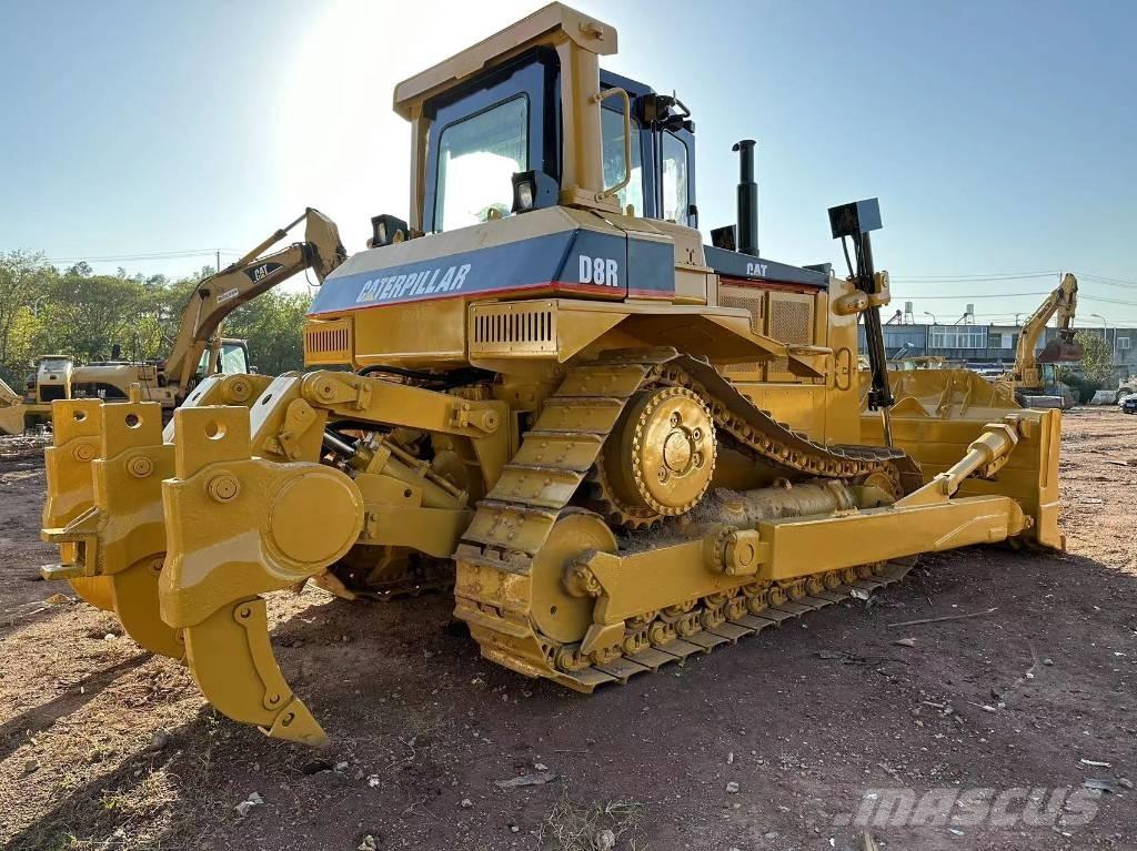 CAT D 8 R Bouteurs sur chenilles