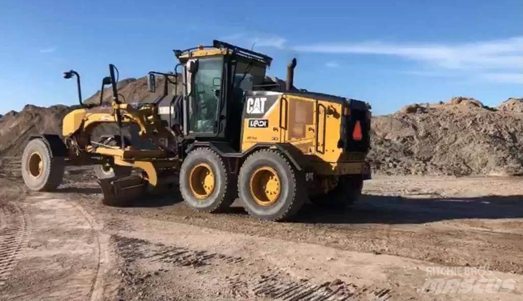 CAT 140M Niveleuse