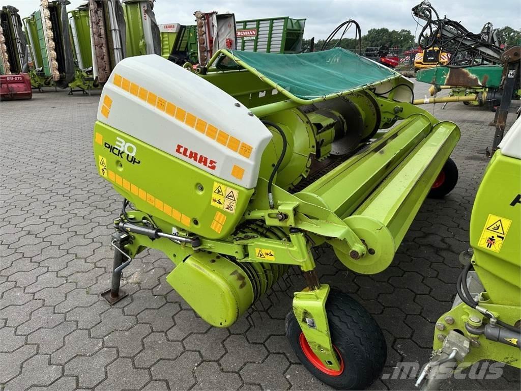 CLAAS PU 300 Pro T Accessoires pour machines à foin et à fourrage