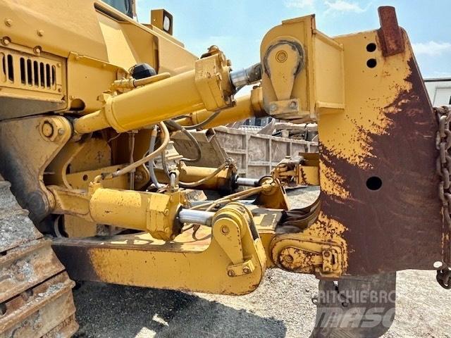 CAT D 8 R Bouteurs sur chenilles