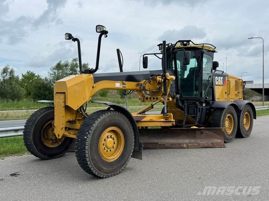 CAT 140M2 Niveleuse