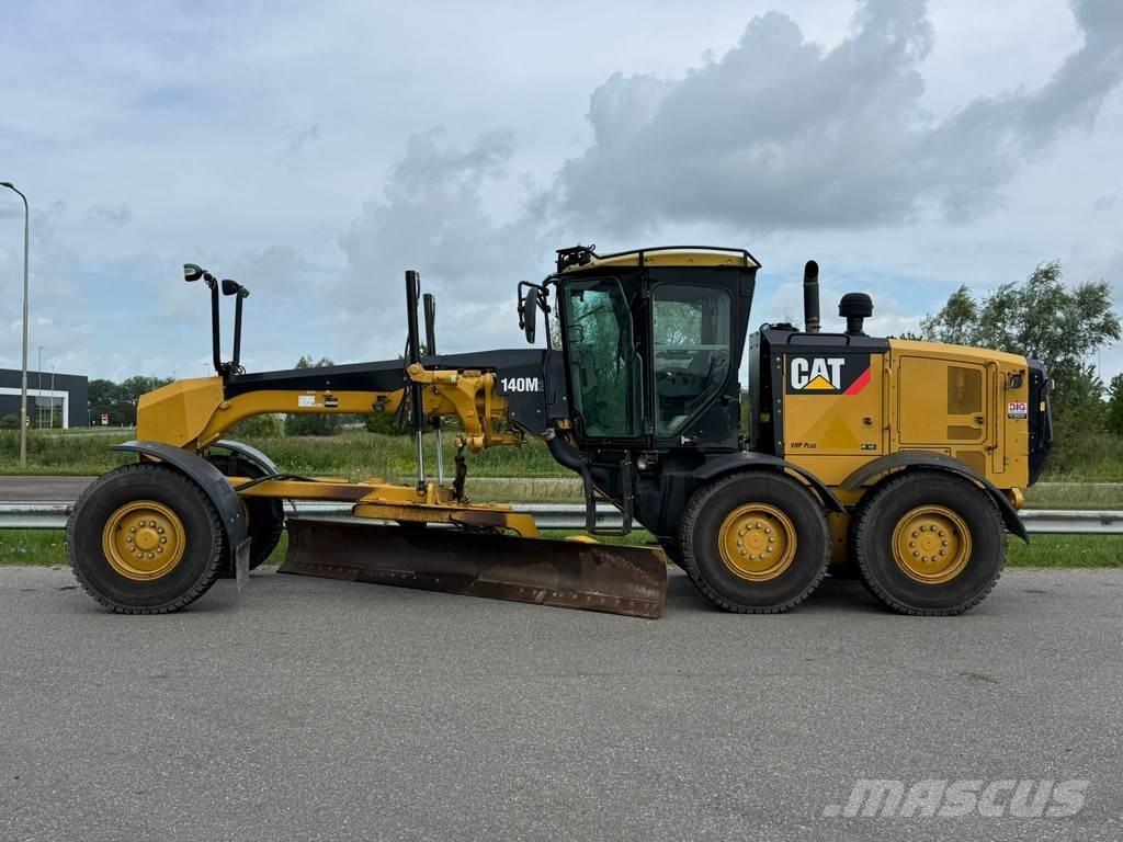 CAT 140M2 Niveleuse