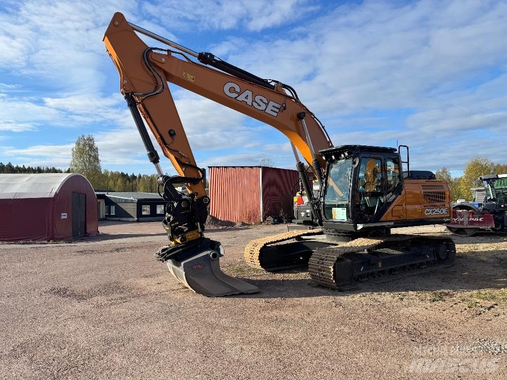 CASE CX250E Pelle sur chenilles