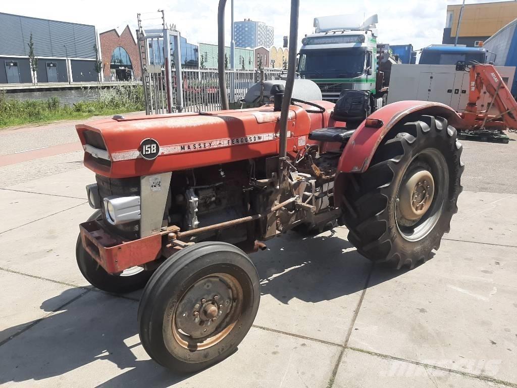 Massey Ferguson 158 Tracteur