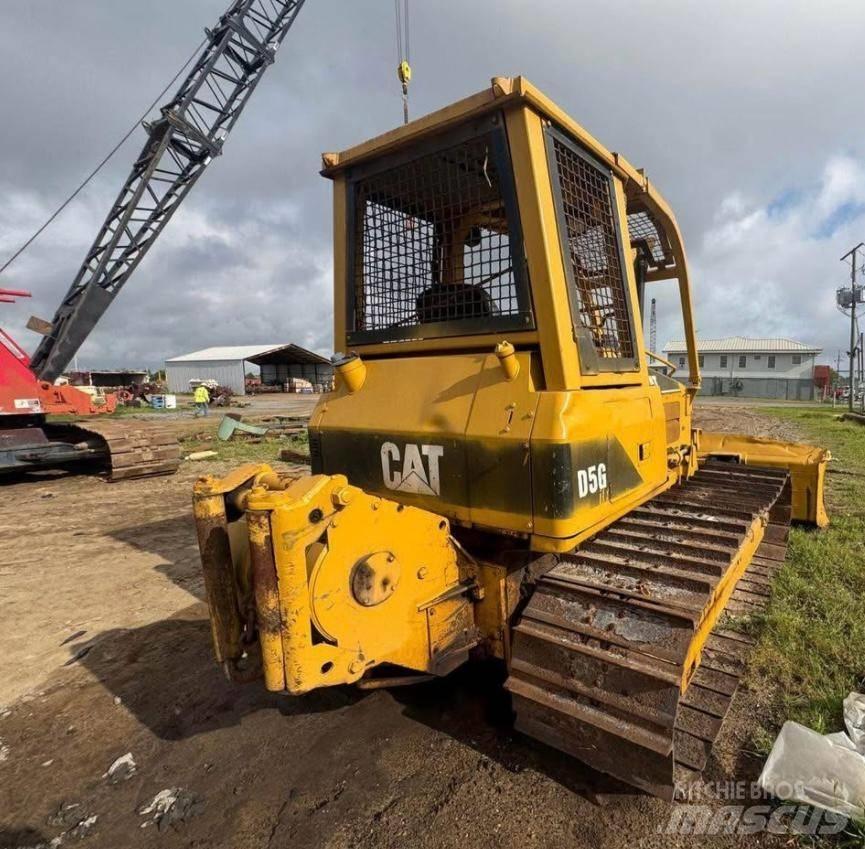 CAT D 5 G LGP Bouteurs sur chenilles
