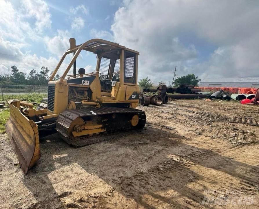 CAT D 5 G LGP Bouteurs sur chenilles