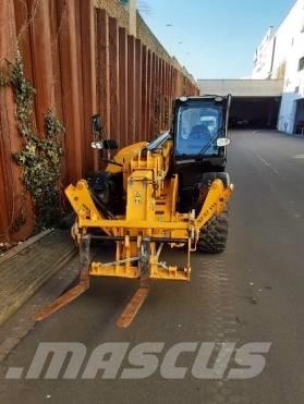JCB 540-140 Chariot télescopique