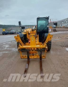 JCB 540-140 Chariot télescopique