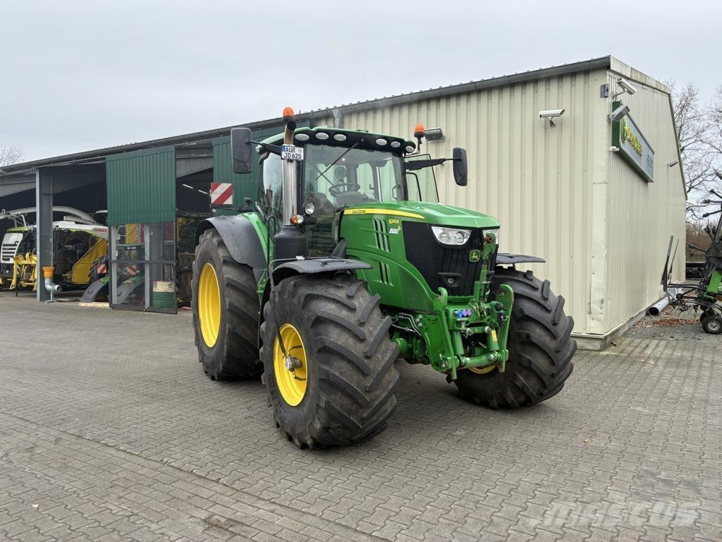 John Deere 6215 R Tracteur