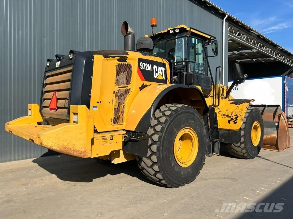 CAT 972M Chargeuse sur pneus
