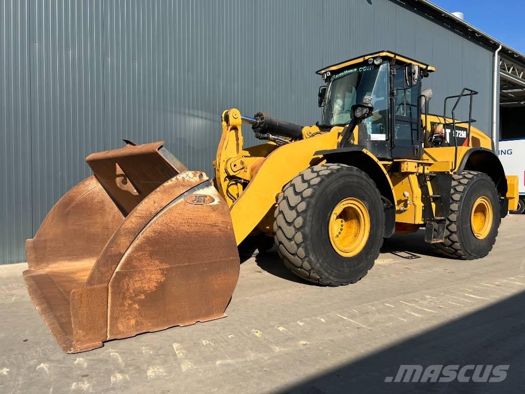 CAT 972M Chargeuse sur pneus