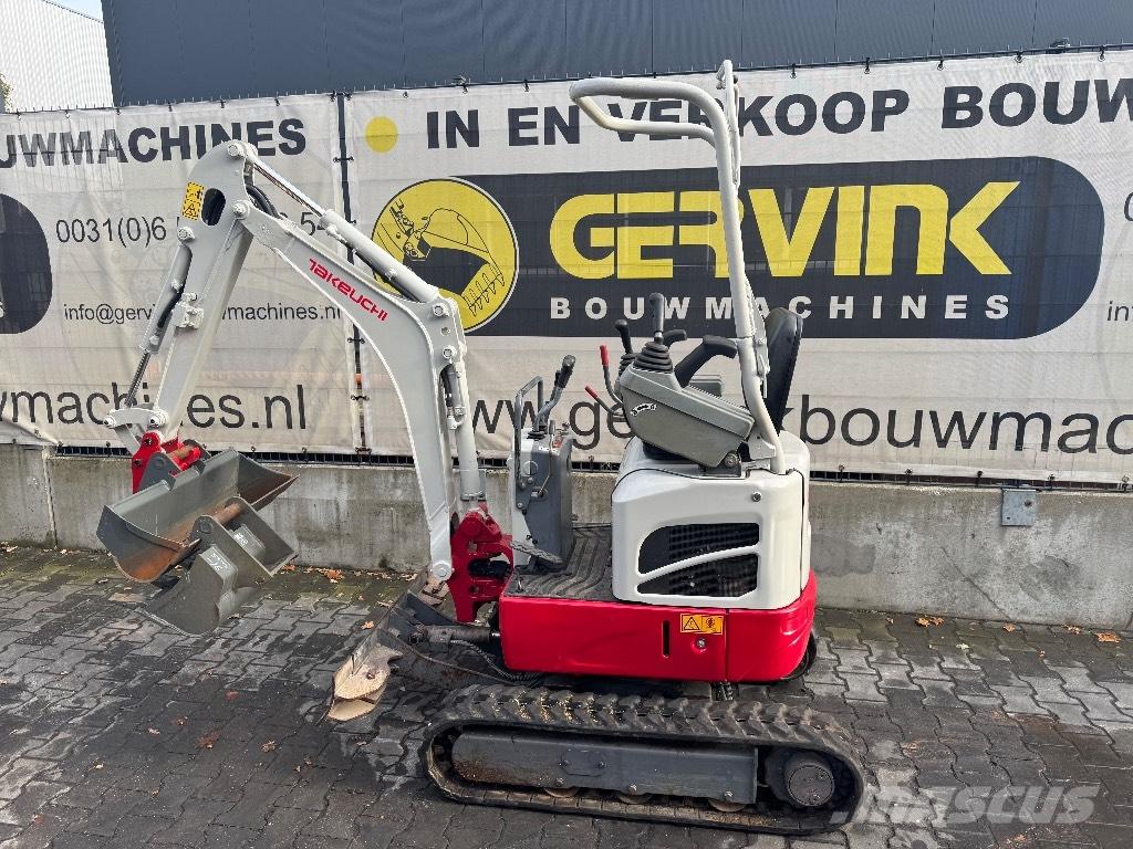 Takeuchi TB 210 Mini pelle < 7t
