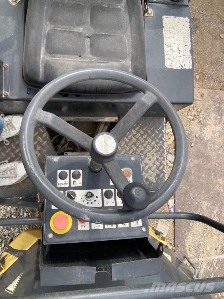 Bomag BW 100 AD-3 Rouleaux tandem