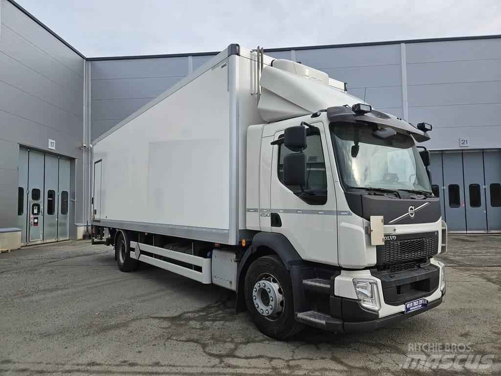 Volvo FL Camion Fourgon