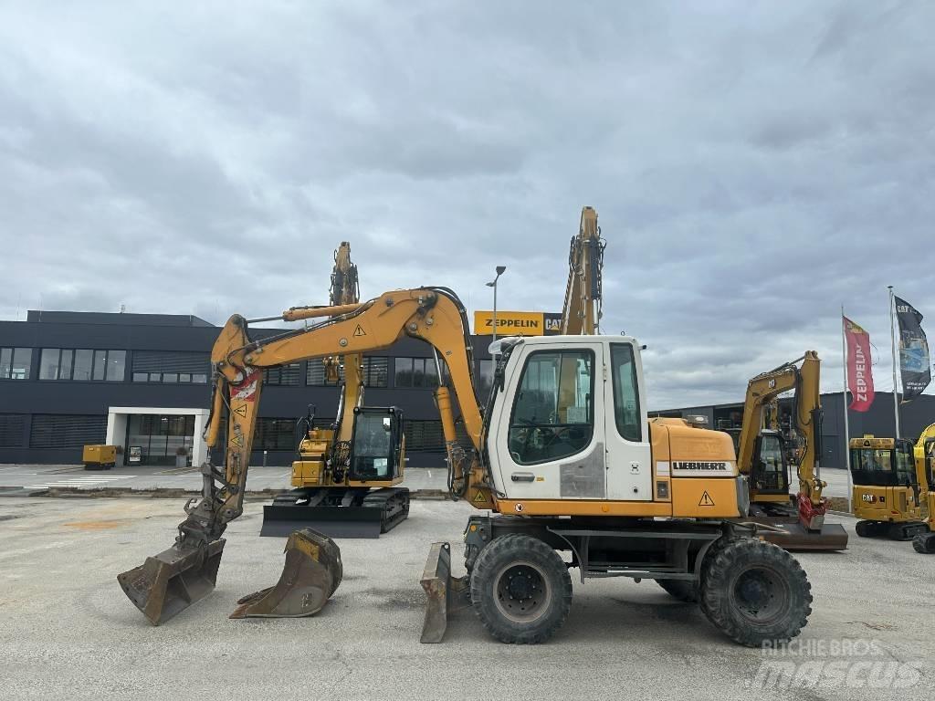 Liebherr A 309 Pelle sur pneus