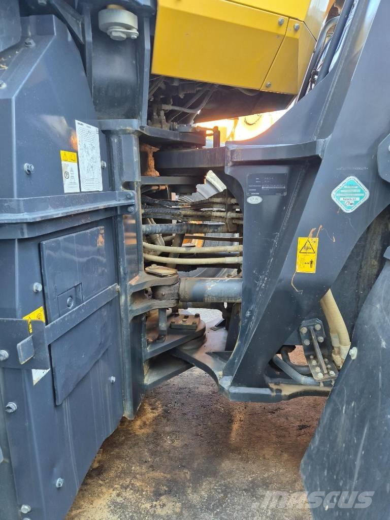 Komatsu WA 500-8 Chargeuse sur pneus