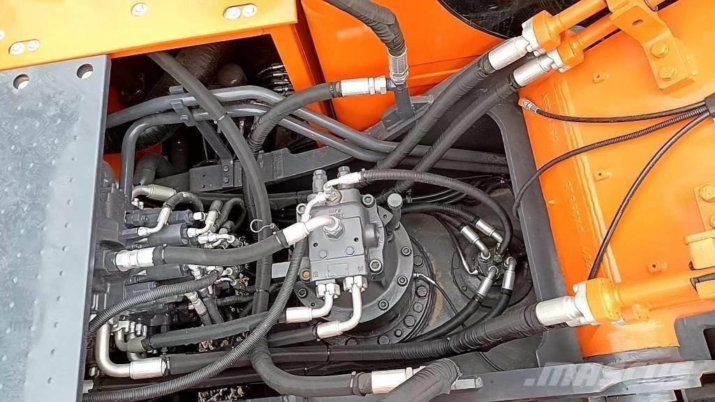 Doosan 225 LC-9 Pelle sur chenilles