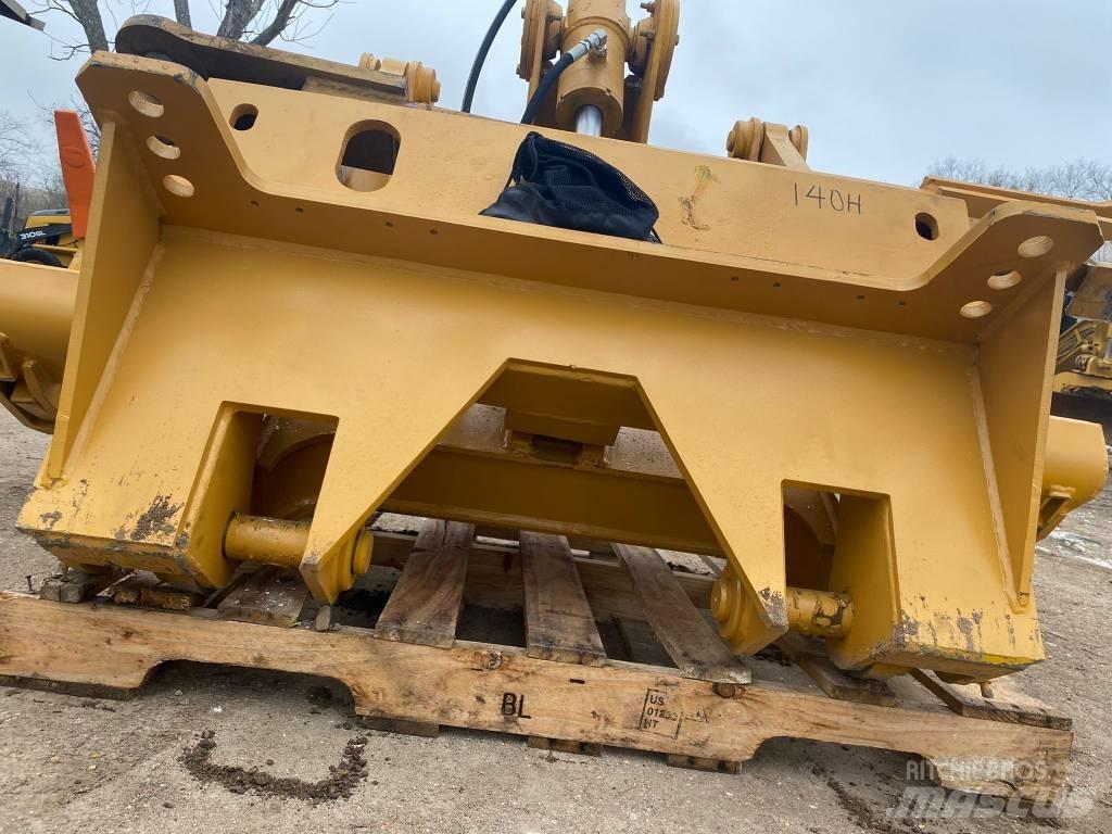 CAT 140 H Construction - Autres