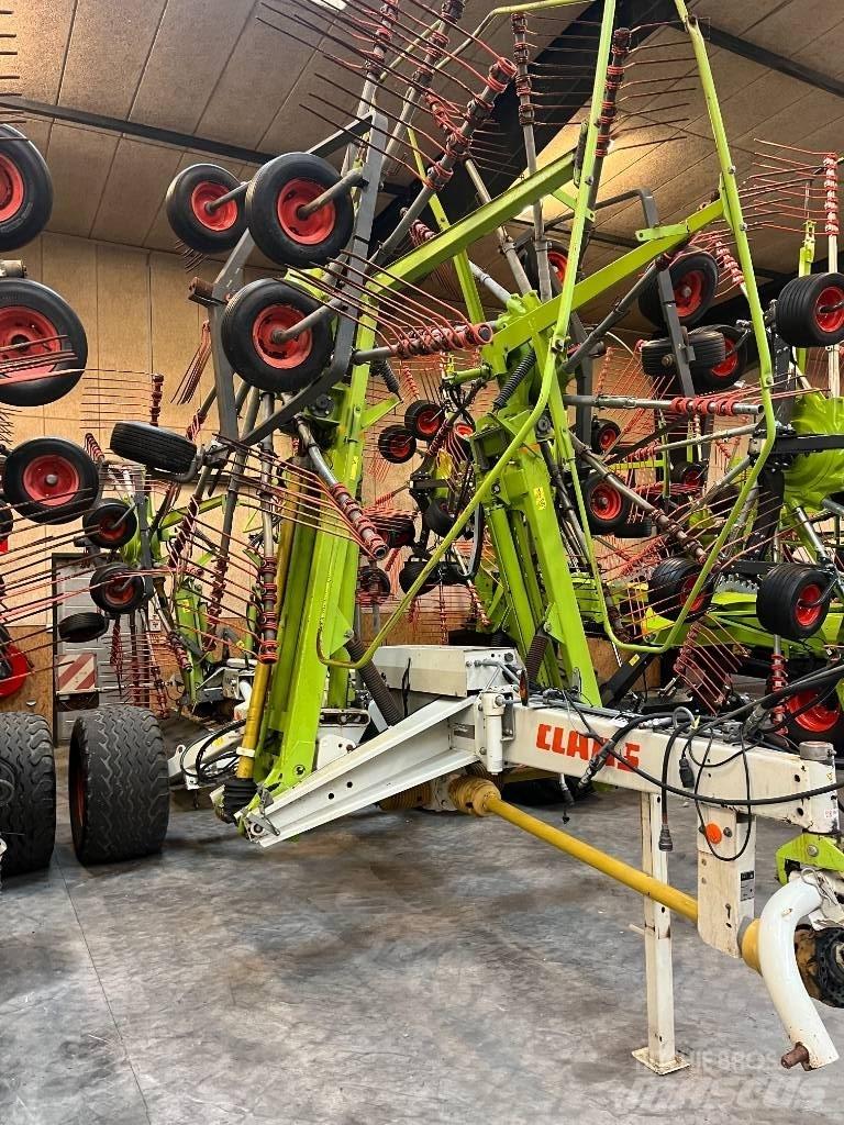 CLAAS LINER 3500 HHV Rateau faneur