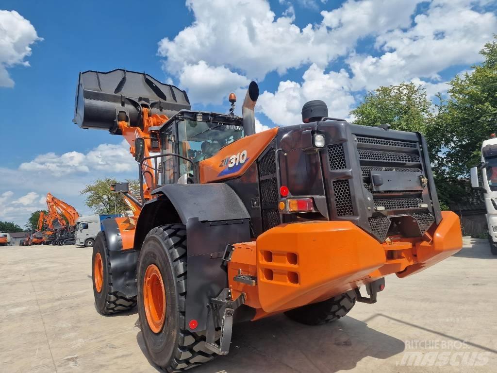 Hitachi ZW 310-6 Chargeuse sur pneus